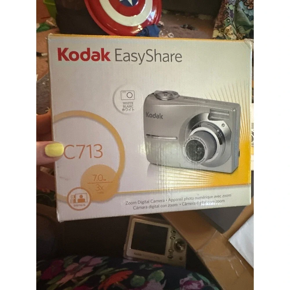 Kodak EasyShare C713 Digital Camera White 7.0MP 3x Zoom Parts Repair Bundle